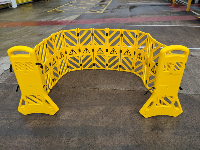 Expandable Mobile Safety Barrier
