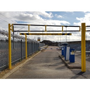 Heavy Duty Height Restriction Barrier (3-6m) with Self-Locking Gate, Adjustable Eyebolts, Galvanized Steel, Secure Access for Car Parks & Playgrounds