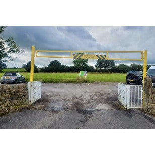 Heavy Duty Height Restriction Barrier (3-6m) with Self-Locking Gate, Adjustable Eyebolts, Galvanized Steel, Secure Access for Car Parks & Playgrounds