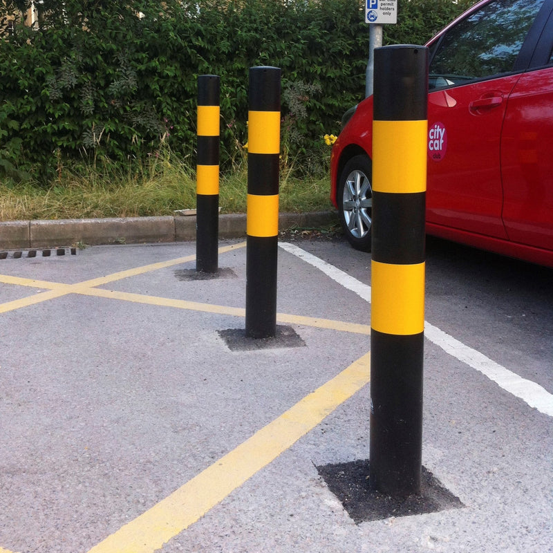 1000mm High Vis Black and Yellow Bollard - 60mm To 219mm Diameter