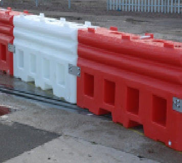 RB22 Crash Tested Water Filled Safety Barrier – Traffic Control, Quick Deploy, UV Stabilized, BS EN1317-N1 50MPH, Easy Install, Heavy Duty Barrier