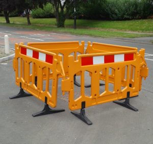 2m Safety Firmus Pedestrian Barrier – Chapter 8 Compliant, UV-Stabilised, Stackable, Anti-Trip Foot Option, High-Visibility Traffic & Site Protection